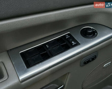 Серый Джип Гранд Чероки, объемом двигателя 3.7 л и пробегом 268 тыс. км за 6600 $, фото 26 на Automoto.ua