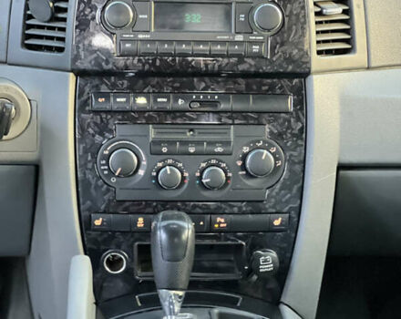 Серый Джип Гранд Чероки, объемом двигателя 2.99 л и пробегом 400 тыс. км за 11000 $, фото 16 на Automoto.ua