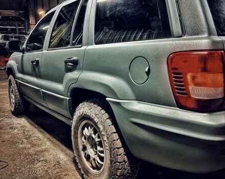 Сірий Джип Grand Cherokee, об'ємом двигуна 2.7 л та пробігом 366 тис. км за 10500 $, фото 3 на Automoto.ua