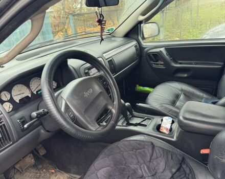 Сірий Джип Grand Cherokee, об'ємом двигуна 0 л та пробігом 335 тис. км за 4800 $, фото 1 на Automoto.ua