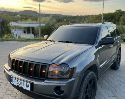 Серый Джип Гранд Чероки, объемом двигателя 2.99 л и пробегом 400 тыс. км за 11000 $, фото 1 на Automoto.ua