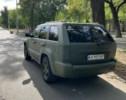 Джип Grand Cherokee 2005 у Краматорске на Automoto.ua Сірий Джип Grand Cherokee, об'ємом двигуна 3 л та пробігом 348 тис. км за 7500 $, фото 4 на Automoto.ua