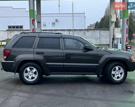 Серый Джип Гранд Чероки, объемом двигателя 3.7 л и пробегом 268 тыс. км за 6600 $, фото 8 на Automoto.ua