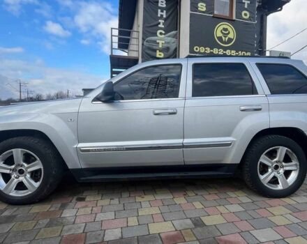 Серый Джип Гранд Чероки, объемом двигателя 5.7 л и пробегом 244 тыс. км за 9200 $, фото 3 на Automoto.ua