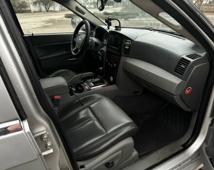 Серый Джип Гранд Чероки, объемом двигателя 3 л и пробегом 530 тыс. км за 5400 $, фото 4 на Automoto.ua