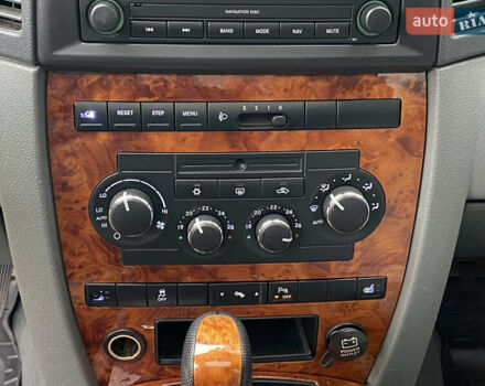 Джип Grand Cherokee 2006 у Житомирі на Automoto.ua Сірий Джип Grand Cherokee, об'ємом двигуна 3 л та пробігом 243 тис. км за 9999 $, фото 56 на Automoto.ua
