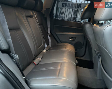 Сірий Джип Grand Cherokee, об'ємом двигуна 5.7 л та пробігом 205 тис. км за 11999 $, фото 9 на Automoto.ua