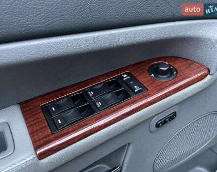 Сірий Джип Grand Cherokee, об'ємом двигуна 5.7 л та пробігом 205 тис. км за 11999 $, фото 11 на Automoto.ua