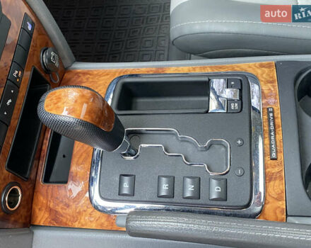 Джип Grand Cherokee 2006 у Житомирі на Automoto.ua Сірий Джип Grand Cherokee, об'ємом двигуна 3 л та пробігом 243 тис. км за 9999 $, фото 33 на Automoto.ua