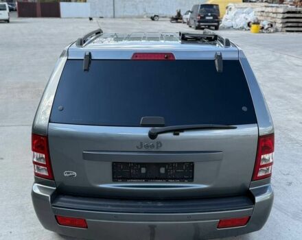 Сірий Джип Grand Cherokee, об'ємом двигуна 3 л та пробігом 240 тис. км за 12500 $, фото 3 на Automoto.ua