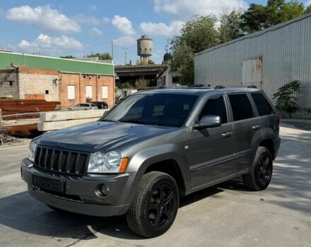 Сірий Джип Grand Cherokee, об'ємом двигуна 3 л та пробігом 240 тис. км за 12500 $, фото 1 на Automoto.ua
