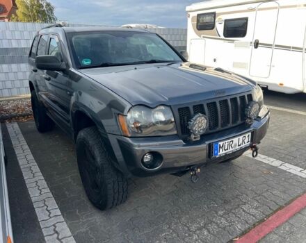Сірий Джип Grand Cherokee, об'ємом двигуна 3 л та пробігом 275 тис. км за 5547 $, фото 1 на Automoto.ua