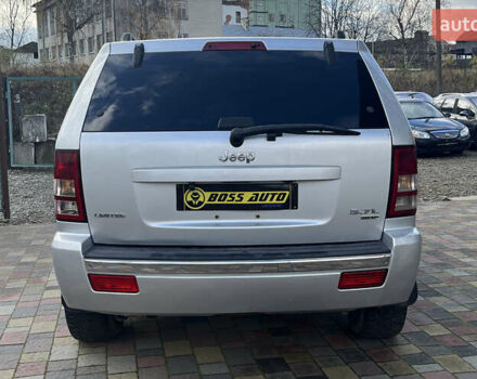 Серый Джип Гранд Чероки, объемом двигателя 5.65 л и пробегом 244 тыс. км за 9200 $, фото 5 на Automoto.ua