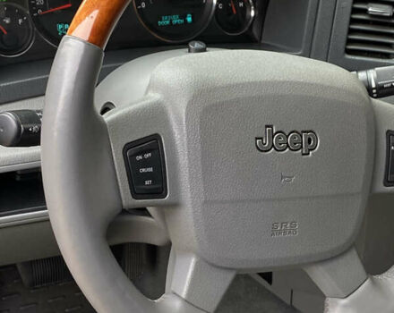 Джип Grand Cherokee 2006 у Житомирі на Automoto.ua Сірий Джип Grand Cherokee, об'ємом двигуна 3 л та пробігом 243 тис. км за 9999 $, фото 52 на Automoto.ua