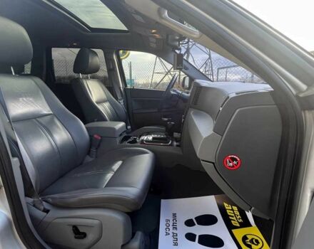 Серый Джип Гранд Чероки, объемом двигателя 5.7 л и пробегом 244 тыс. км за 9200 $, фото 19 на Automoto.ua