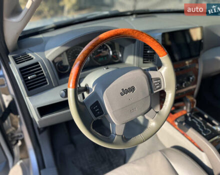 Сірий Джип Grand Cherokee, об'ємом двигуна 2.99 л та пробігом 303 тис. км за 10490 $, фото 27 на Automoto.ua