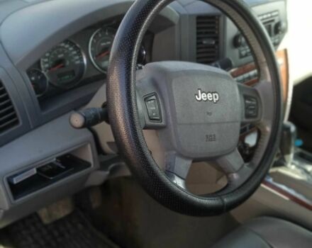 Сірий Джип Grand Cherokee, об'ємом двигуна 3 л та пробігом 216 тис. км за 10500 $, фото 4 на Automoto.ua