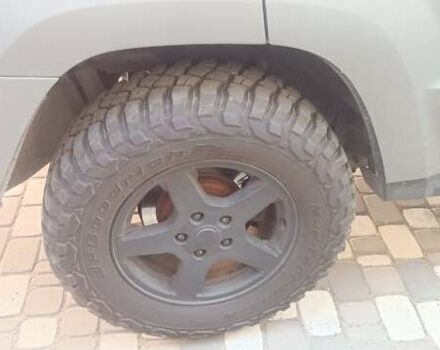 Сірий Джип Grand Cherokee, об'ємом двигуна 2.99 л та пробігом 317 тис. км за 10800 $, фото 8 на Automoto.ua