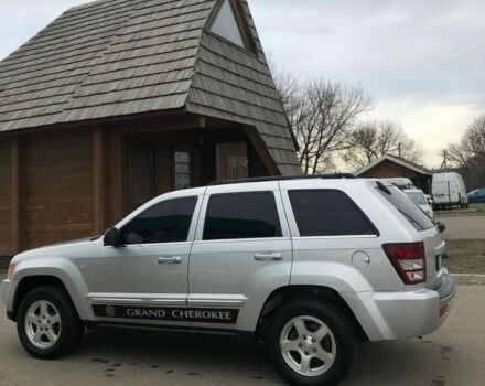 Сірий Джип Grand Cherokee, об'ємом двигуна 3 л та пробігом 416 тис. км за 9000 $, фото 1 на Automoto.ua
