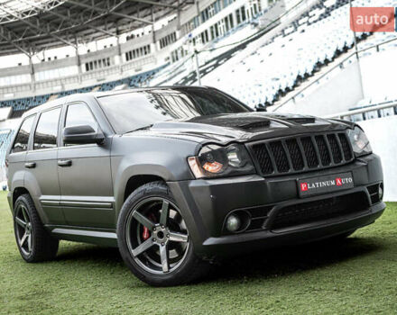 Серый Джип Гранд Чероки, объемом двигателя 6.06 л и пробегом 154 тыс. км за 14900 $, фото 12 на Automoto.ua