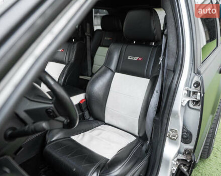 Серый Джип Гранд Чероки, объемом двигателя 6.06 л и пробегом 154 тыс. км за 14900 $, фото 21 на Automoto.ua