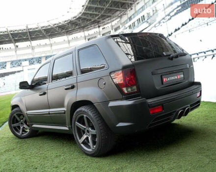 Серый Джип Гранд Чероки, объемом двигателя 6.06 л и пробегом 154 тыс. км за 14900 $, фото 70 на Automoto.ua