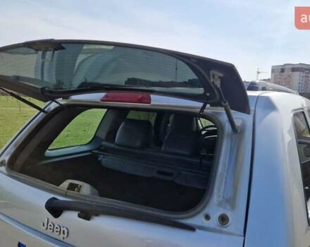 Серый Джип Гранд Чероки, объемом двигателя 2.99 л и пробегом 380 тыс. км за 9490 $, фото 17 на Automoto.ua