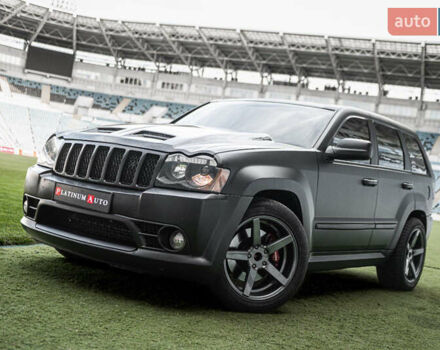 Серый Джип Гранд Чероки, объемом двигателя 6.06 л и пробегом 154 тыс. км за 14900 $, фото 8 на Automoto.ua