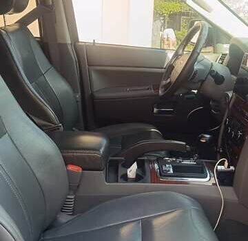 Сірий Джип Grand Cherokee, об'ємом двигуна 2.99 л та пробігом 317 тис. км за 12000 $, фото 8 на Automoto.ua