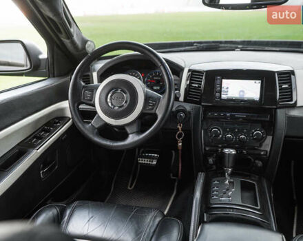 Серый Джип Гранд Чероки, объемом двигателя 6.06 л и пробегом 154 тыс. км за 14900 $, фото 27 на Automoto.ua