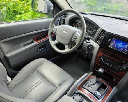 Сірий Джип Grand Cherokee, об'ємом двигуна 3 л та пробігом 225 тис. км за 3700 $, фото 4 на Automoto.ua