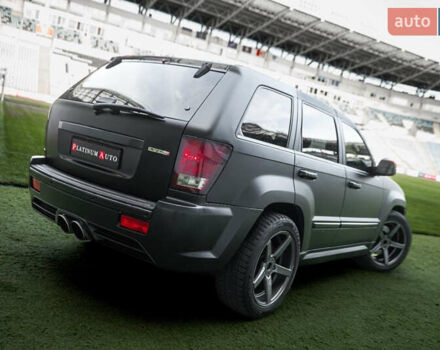 Серый Джип Гранд Чероки, объемом двигателя 6.06 л и пробегом 154 тыс. км за 14900 $, фото 62 на Automoto.ua