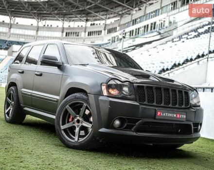 Серый Джип Гранд Чероки, объемом двигателя 6.06 л и пробегом 154 тыс. км за 14900 $, фото 11 на Automoto.ua