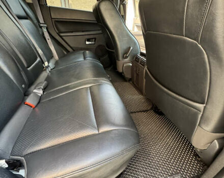 Серый Джип Гранд Чероки, объемом двигателя 2.99 л и пробегом 242 тыс. км за 13500 $, фото 27 на Automoto.ua