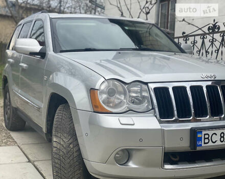 Сірий Джип Grand Cherokee, об'ємом двигуна 3 л та пробігом 253 тис. км за 12000 $, фото 2 на Automoto.ua