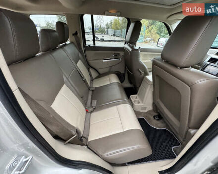 Джип Grand Cherokee 2008 у Києві на Automoto.ua Сірий Джип Grand Cherokee, об'ємом двигуна 2.78 л та пробігом 339 тис. км за 9999 $, фото 30 на Automoto.ua