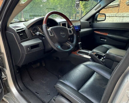 Серый Джип Гранд Чероки, объемом двигателя 2.99 л и пробегом 242 тыс. км за 13500 $, фото 20 на Automoto.ua