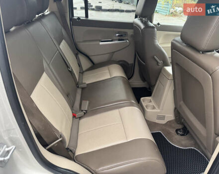 Джип Grand Cherokee 2008 у Києві на Automoto.ua Сірий Джип Grand Cherokee, об'ємом двигуна 2.78 л та пробігом 339 тис. км за 9999 $, фото 29 на Automoto.ua