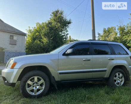 Сірий Джип Grand Cherokee, об'ємом двигуна 3.7 л та пробігом 270 тис. км за 10500 $, фото 2 на Automoto.ua