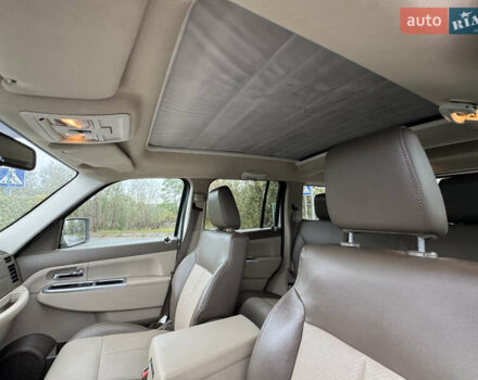 Джип Grand Cherokee 2008 у Києві на Automoto.ua Сірий Джип Grand Cherokee, об'ємом двигуна 2.78 л та пробігом 339 тис. км за 9999 $, фото 13 на Automoto.ua