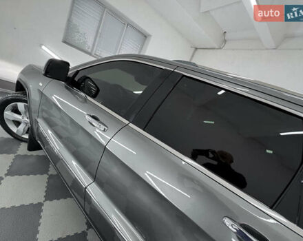 Сірий Джип Grand Cherokee, об'ємом двигуна 3 л та пробігом 164 тис. км за 18599 $, фото 125 на Automoto.ua