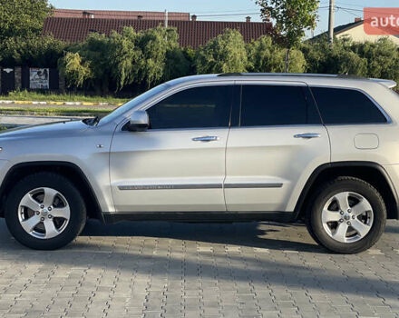 Сірий Джип Grand Cherokee, об'ємом двигуна 2.99 л та пробігом 300 тис. км за 14700 $, фото 1 на Automoto.ua