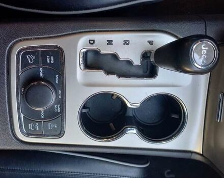 Сірий Джип Grand Cherokee, об'ємом двигуна 2.99 л та пробігом 207 тис. км за 13200 $, фото 26 на Automoto.ua