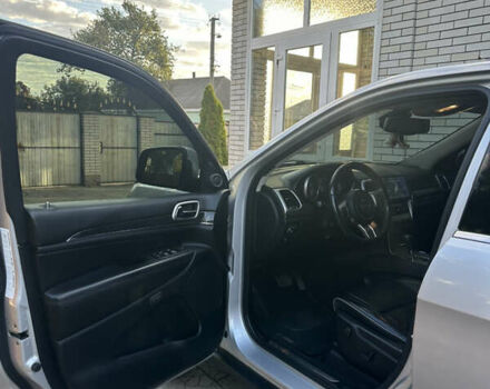 Сірий Джип Grand Cherokee, об'ємом двигуна 3 л та пробігом 196 тис. км за 15500 $, фото 10 на Automoto.ua