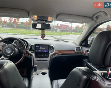 Сірий Джип Grand Cherokee, об'ємом двигуна 2.99 л та пробігом 300 тис. км за 14700 $, фото 13 на Automoto.ua
