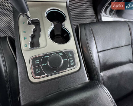 Сірий Джип Grand Cherokee, об'ємом двигуна 3 л та пробігом 164 тис. км за 18599 $, фото 56 на Automoto.ua