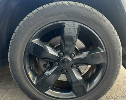 Сірий Джип Grand Cherokee, об'ємом двигуна 3 л та пробігом 196 тис. км за 15500 $, фото 8 на Automoto.ua