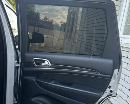 Сірий Джип Grand Cherokee, об'ємом двигуна 3 л та пробігом 196 тис. км за 15500 $, фото 18 на Automoto.ua
