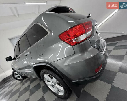 Сірий Джип Grand Cherokee, об'ємом двигуна 3 л та пробігом 164 тис. км за 18599 $, фото 129 на Automoto.ua