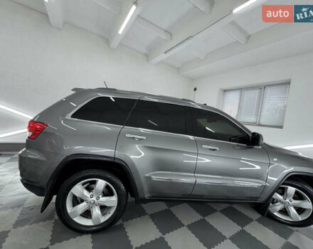 Сірий Джип Grand Cherokee, об'ємом двигуна 3 л та пробігом 164 тис. км за 18599 $, фото 107 на Automoto.ua